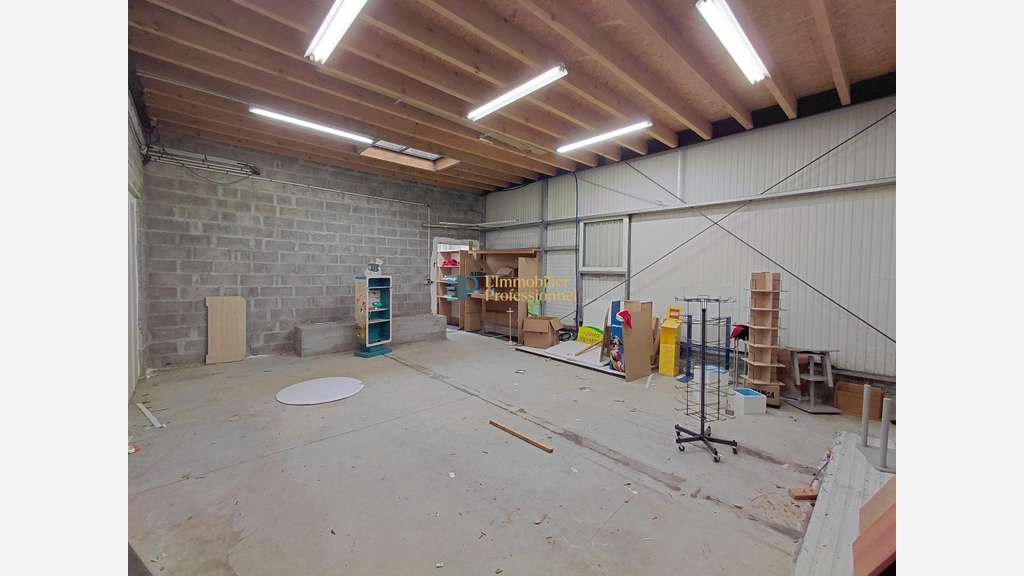 A louer local commercial 500m² Quimperlé centre