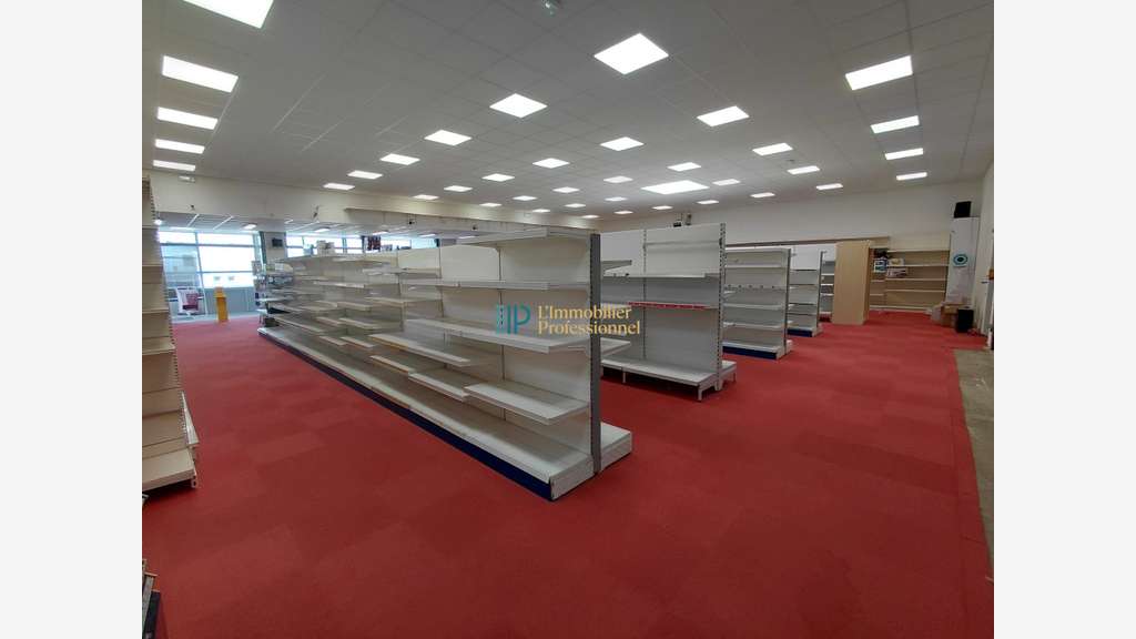 A louer local commercial 500m² Quimperlé centre
