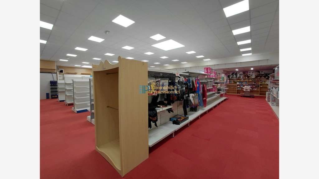 A louer local commercial 500m² Quimperlé centre