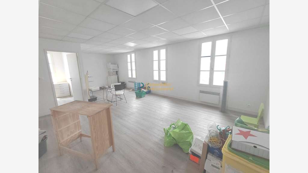 A louer local commercial de 230m² à Quimperlé
