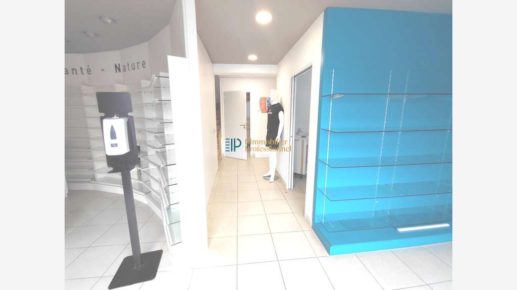 A louer local commercial de 230m² à Quimperlé