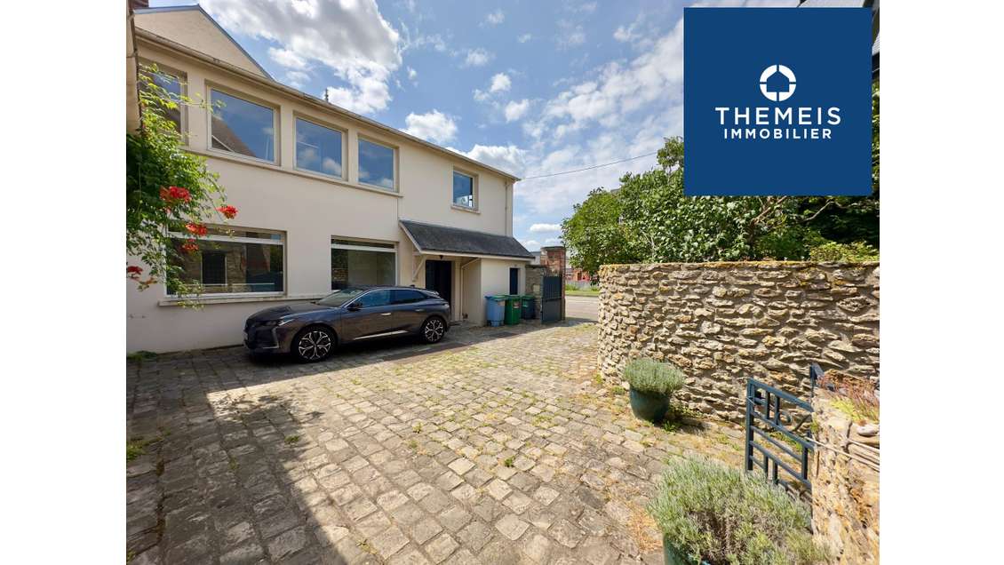 Loue bureaux 185m² en centre ville de Rambouillet