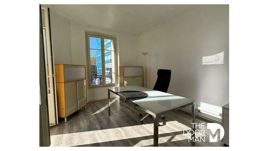 Locaux commerciaux 78120