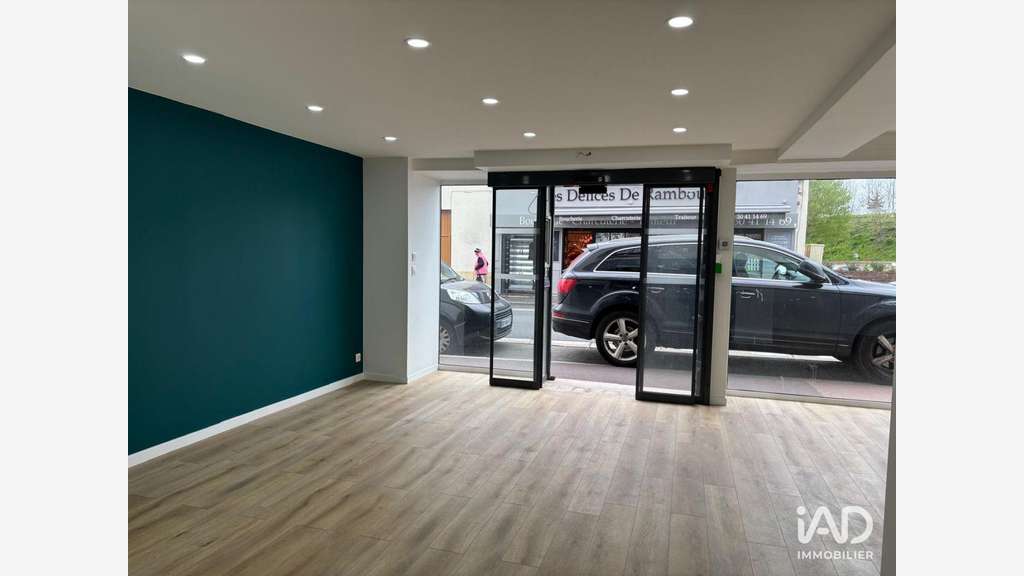 A louer boutique rénovée 64m² à Rambouillet