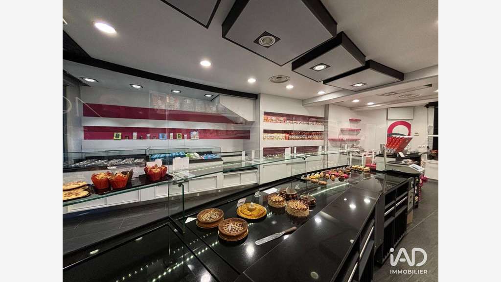 A louer boutique de 117m² à Rambouillet centre