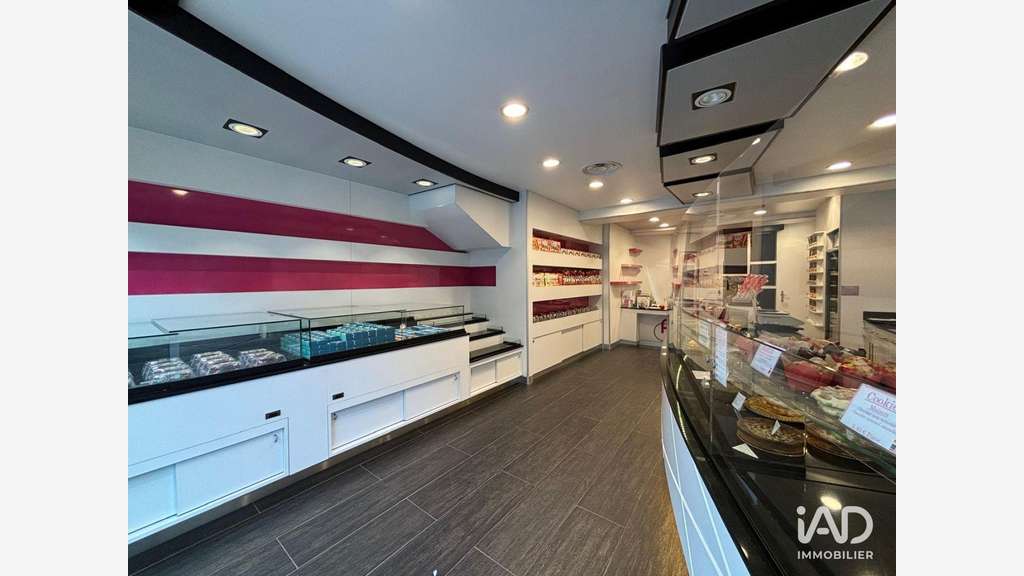 A louer boutique de 117m² à Rambouillet centre