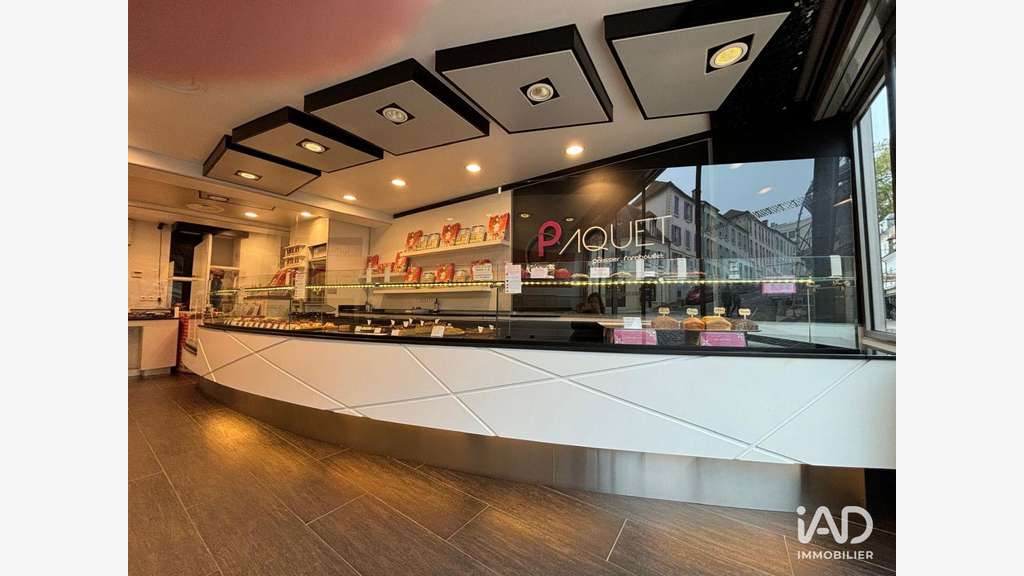 A louer boutique de 117m² à Rambouillet centre