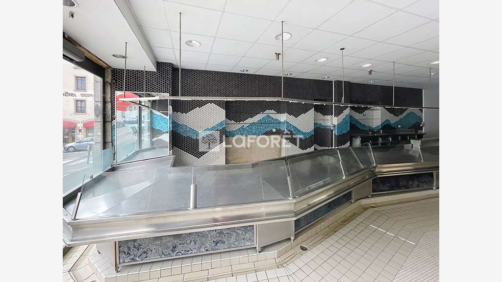 A louer local commercial 113m² centre-ville Redon