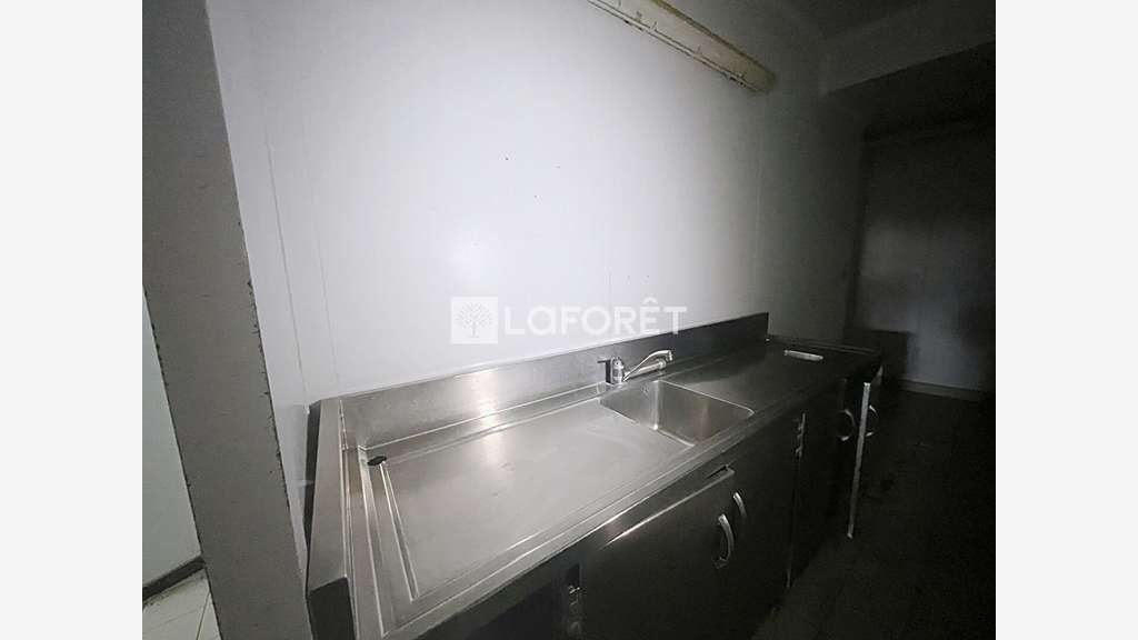 A louer local commercial 113m² centre-ville Redon