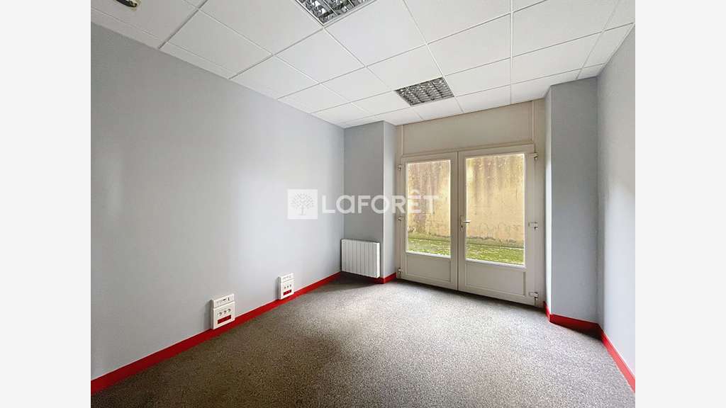 A louer local commercial 80m² au centre de Redon 