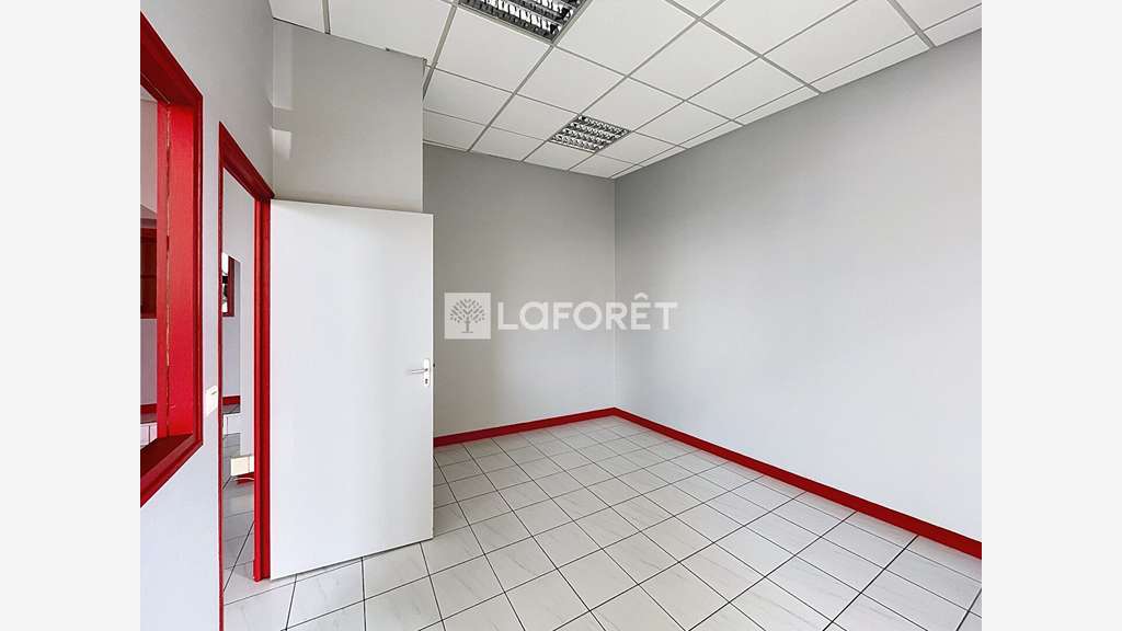 A louer local commercial 80m² au centre de Redon 