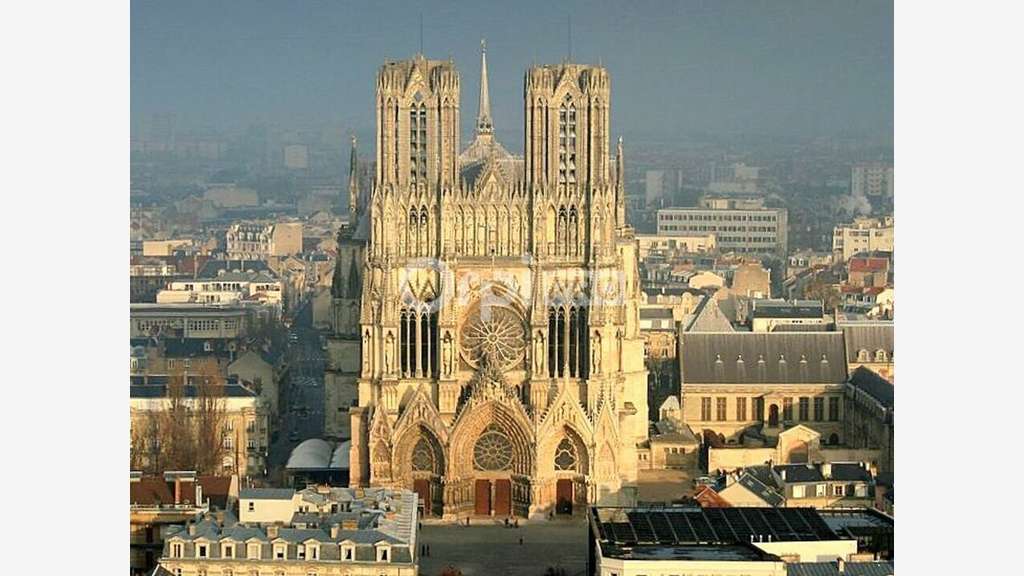 Local commercial à louer belle visibilité à Reims