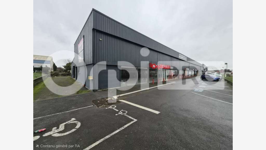 A louer local 1000m² boulevard passant de Reims