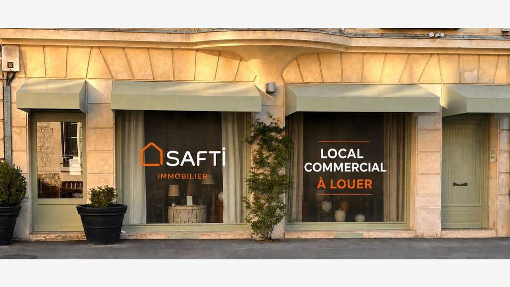 Loue local commercial 90m² Reims face cathédrale