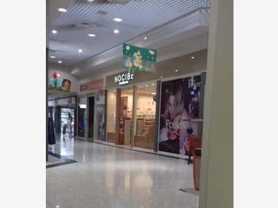 A louer cellule commerciale 48m² à Remire Montjoly