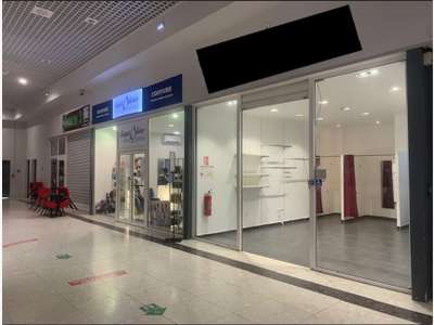 A louer cellule commerciale 37m² à Remire-Montjoly
