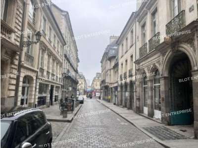 Location Locaux commerciaux - Boutiques à Rennes