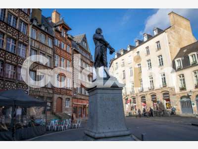 Droit au bail 40m² en rue piétonne centre Rennes