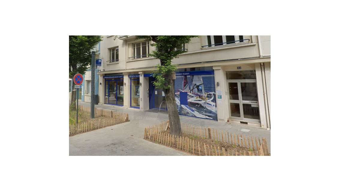 A louer local 210m² Av. Janvier à Rennes centre 