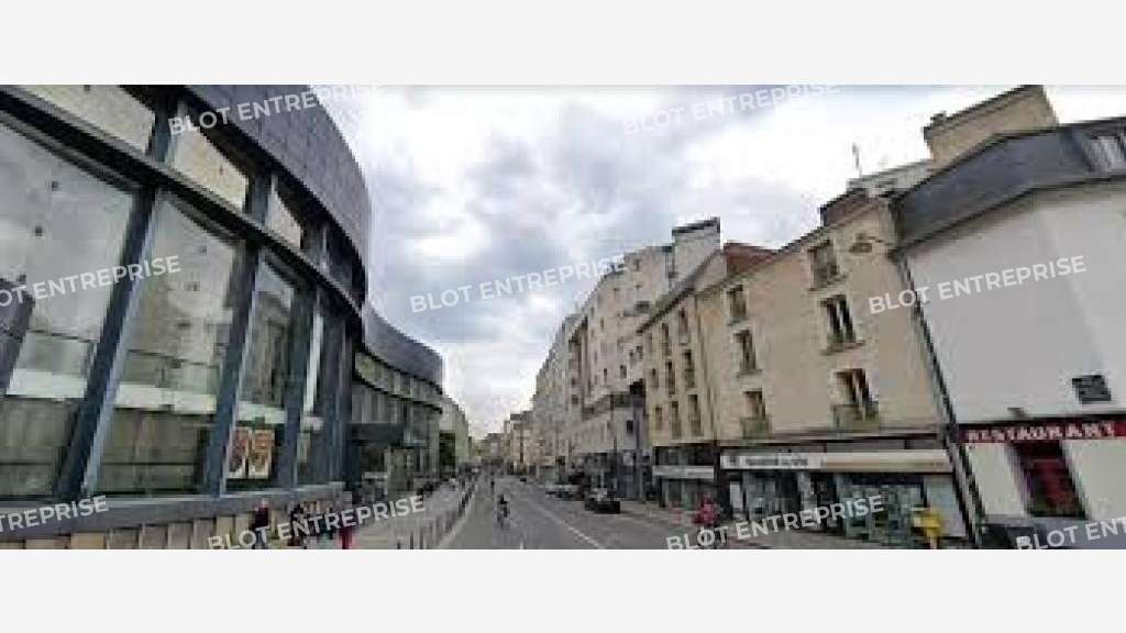 A louer local 32m² à Rennes rue Saint Hélier 