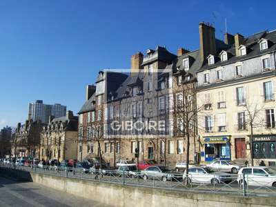 Local commercial de 42m² à louer Rennes les Lices