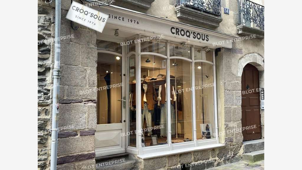 Local commercial 94m² centre historique Rennes