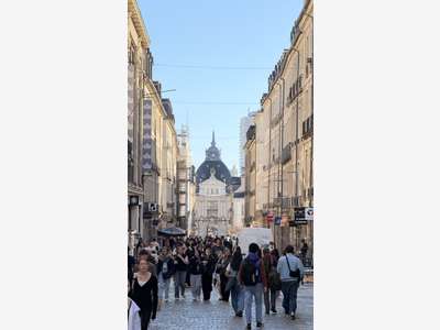 A louer droit au bail local 73²m empl N°1 à Rennes