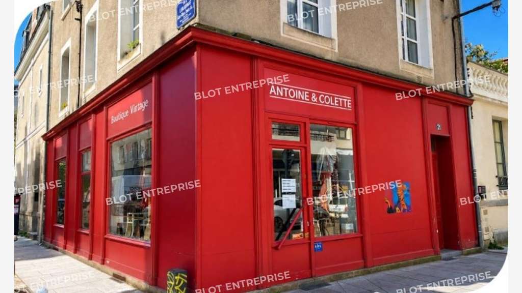 A louer local commercial d'angle à Rennes centre