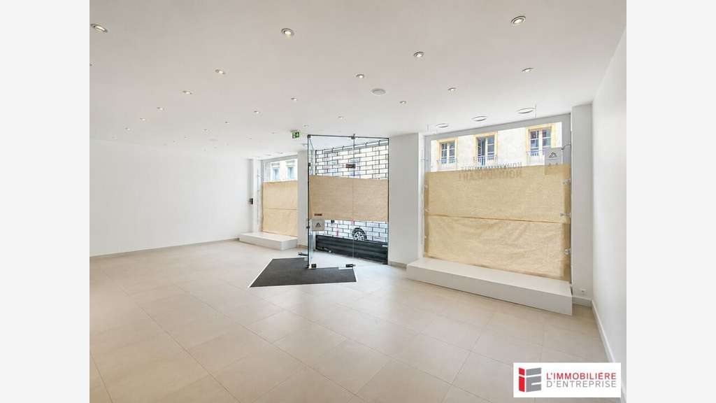 Local commercial 136m² à louer Rennes centre
