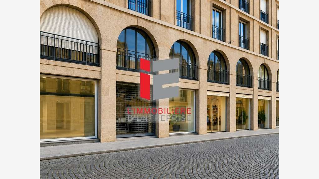 Local commercial 136m² à louer Rennes centre