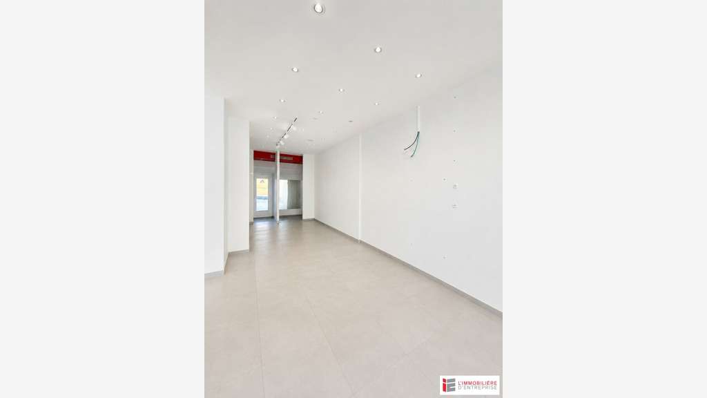 Local commercial 136m² à louer Rennes centre