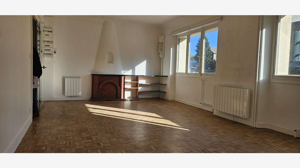 Bureaux local d'activités 150m² à louer à Rennes
