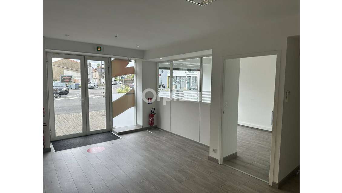 Local commercial de 81m² à louer dans le 44