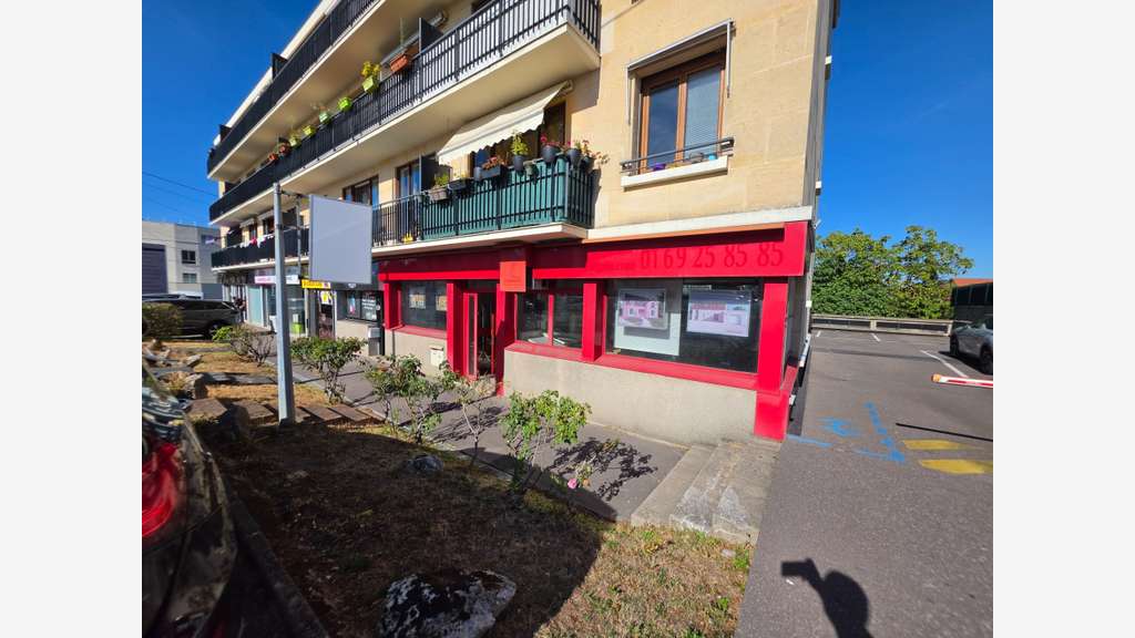 Local/bureau à louer RIS ORANGIS (91)