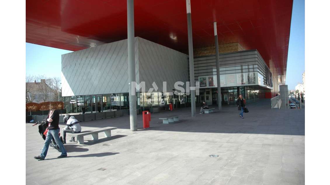 Local restauration 489m² à louer à Roanne centre