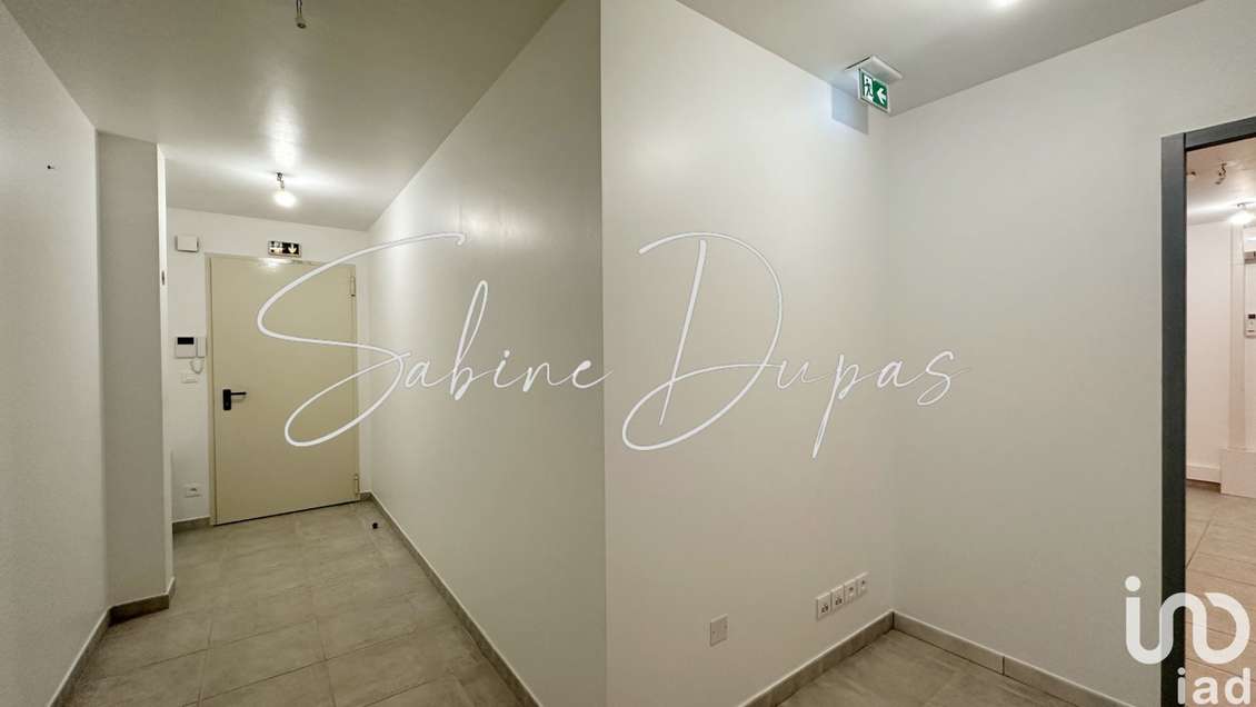 Local commercial à Robion