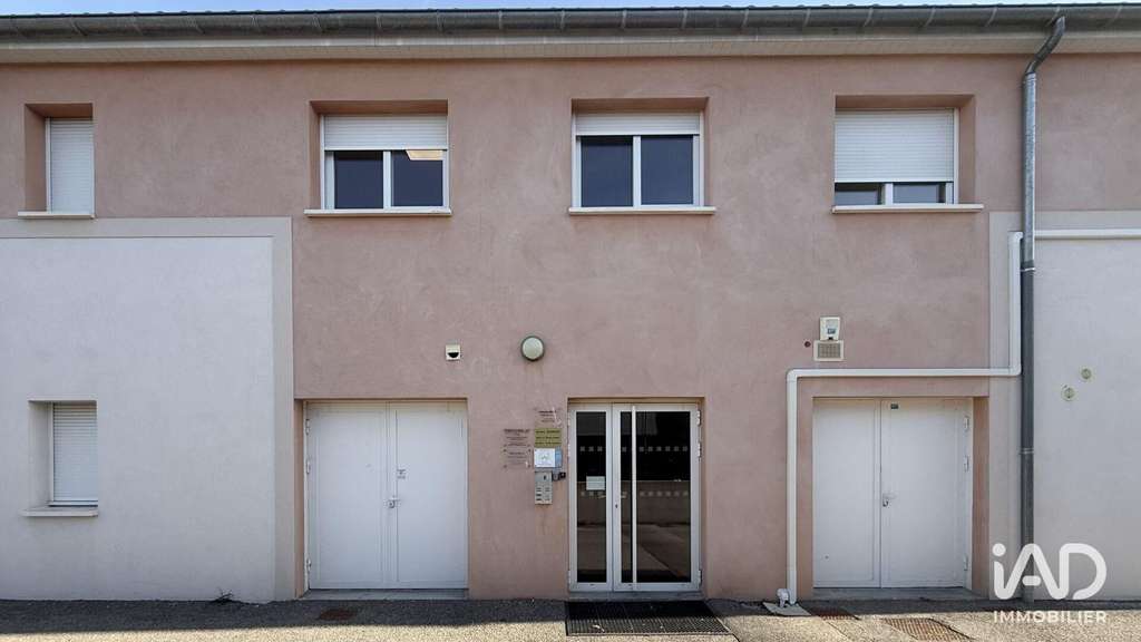 A louer local commercial 58m² R+1 à Robion  