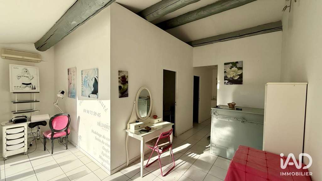 Loue local esthétique ou bien être 46m² à Robion