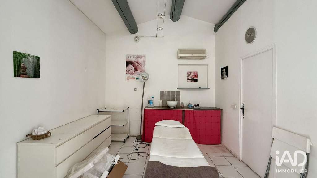 Loue local esthétique ou bien être 46m² à Robion