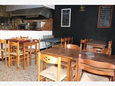 A louer locaux restaurant de 158m² à Rochefort