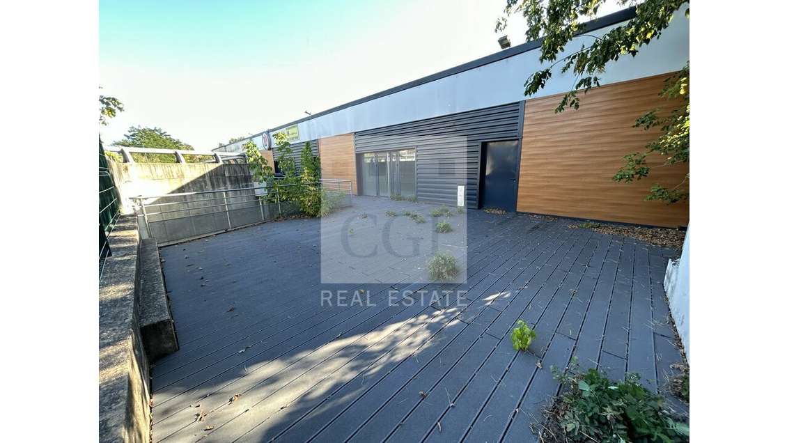 Local commercial à louer à Rochetaillée-sur-Saône