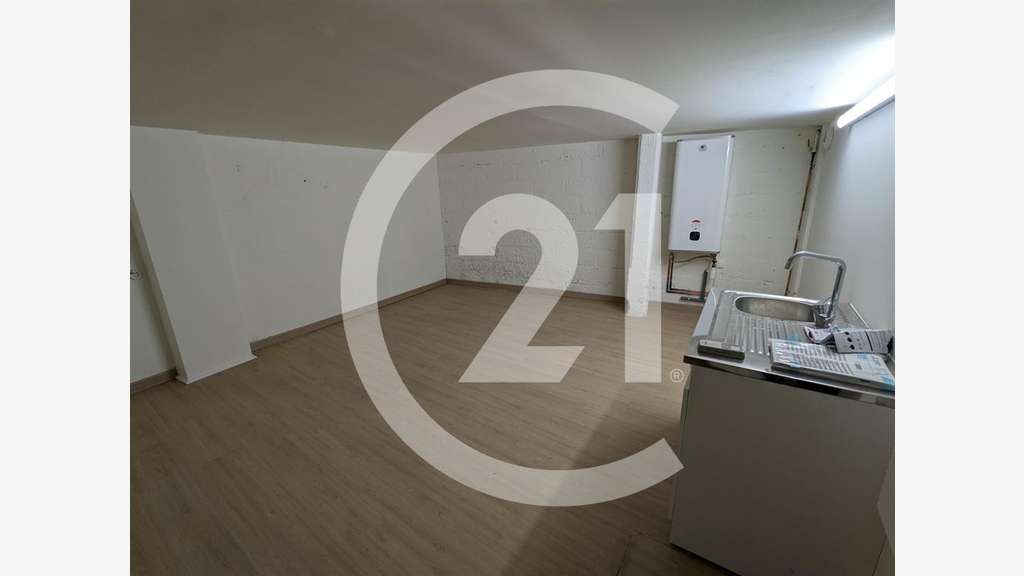 A louer local rénové 80m² à Romans, Av Duchesne