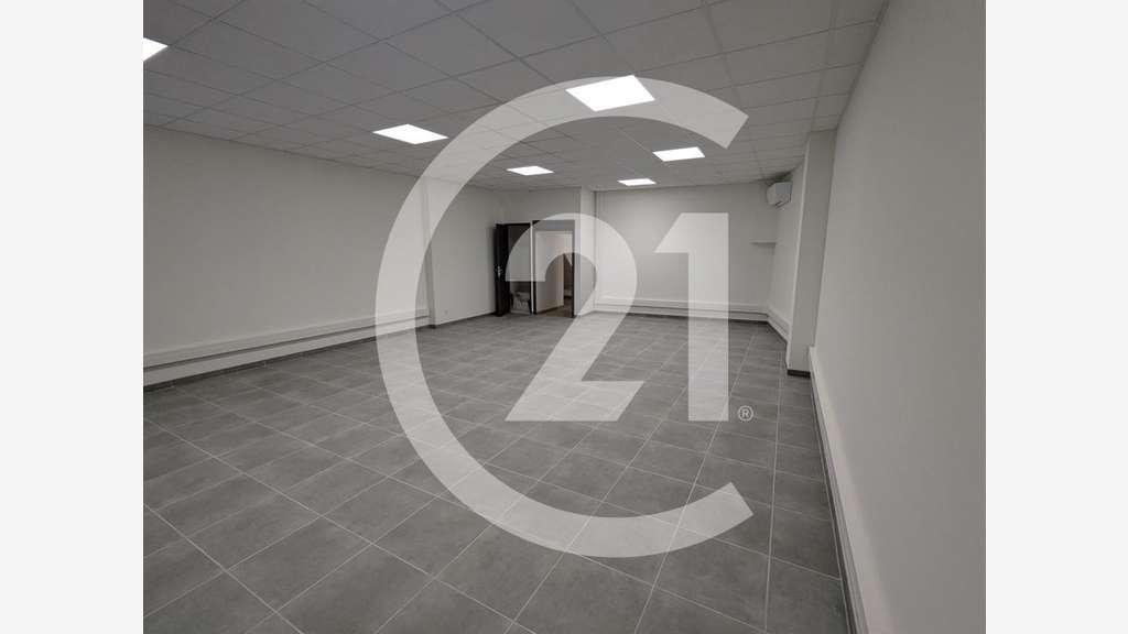A louer local rénové 80m² à Romans, Av Duchesne