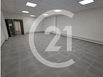 A louer local rénové 80m² à Romans, Av Duchesne