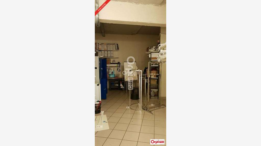 A louer local commercial 270m² centre ville Romans