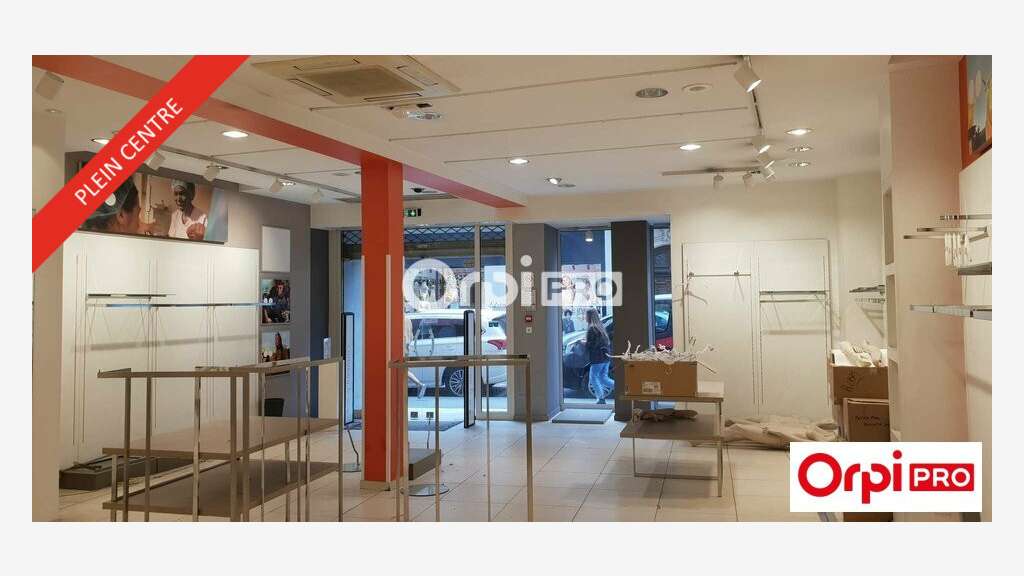 A louer local commercial 270m² centre ville Romans