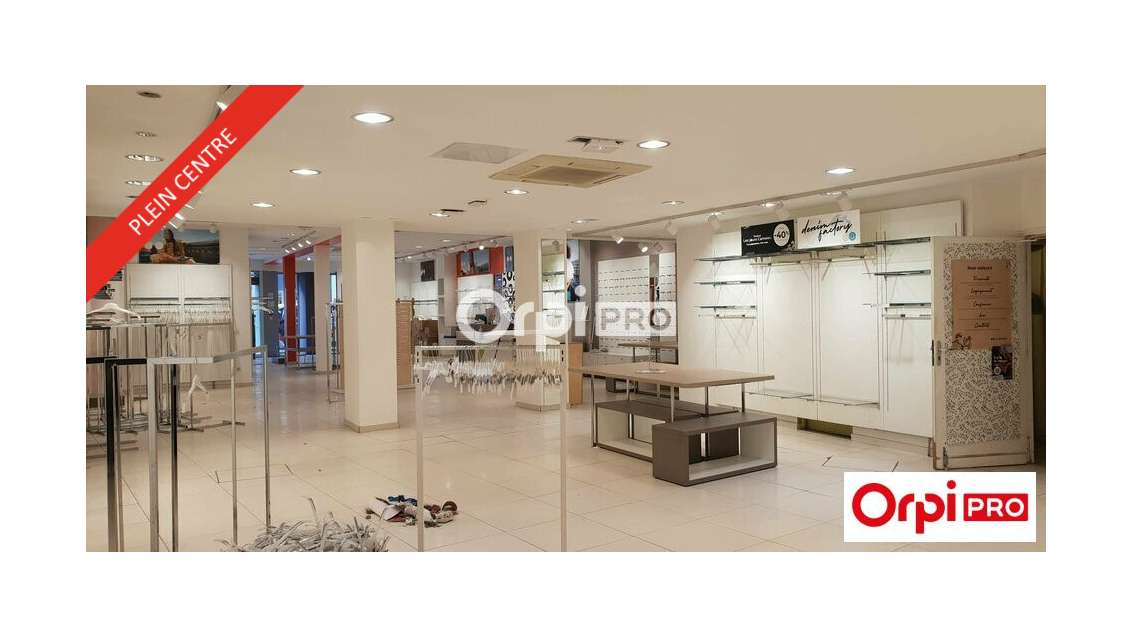 A louer local commercial 270m² centre ville Romans