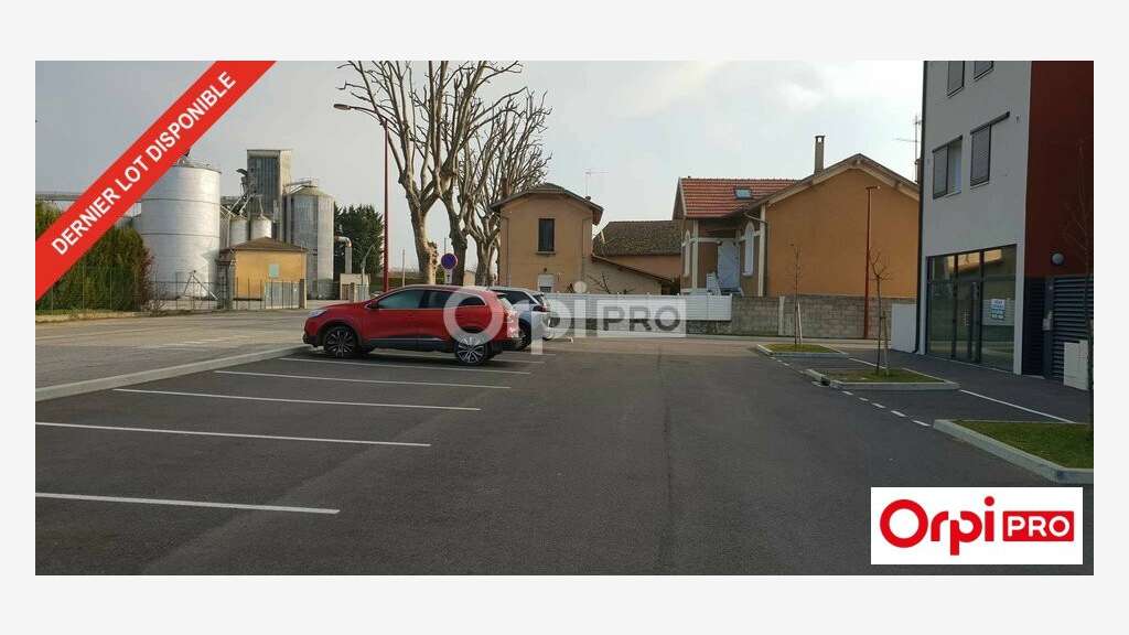 Loue local rénové de 70m² à Saint Paul Les Romans