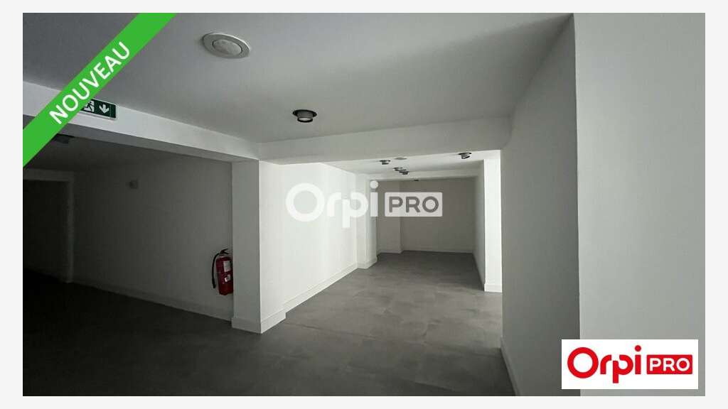 A louer local commercial 249m² à Romans sur Isère