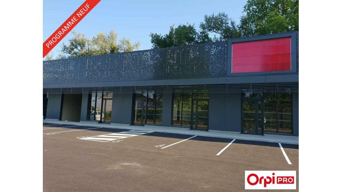 Local commercial 340m² à louer Peyrins